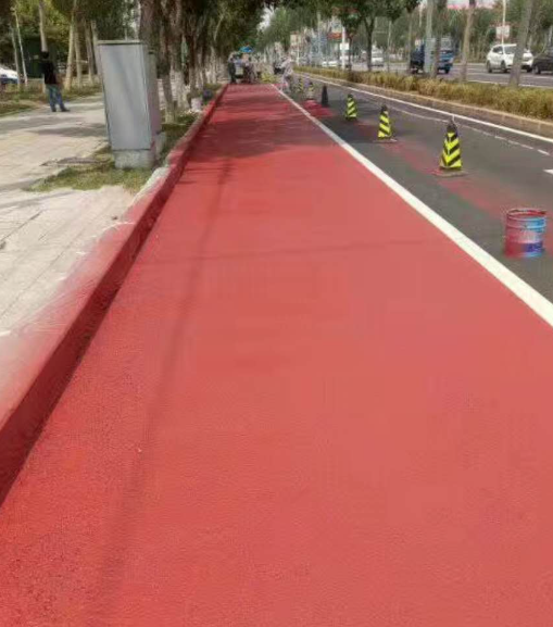 巴南彩色路面喷涂施工要点